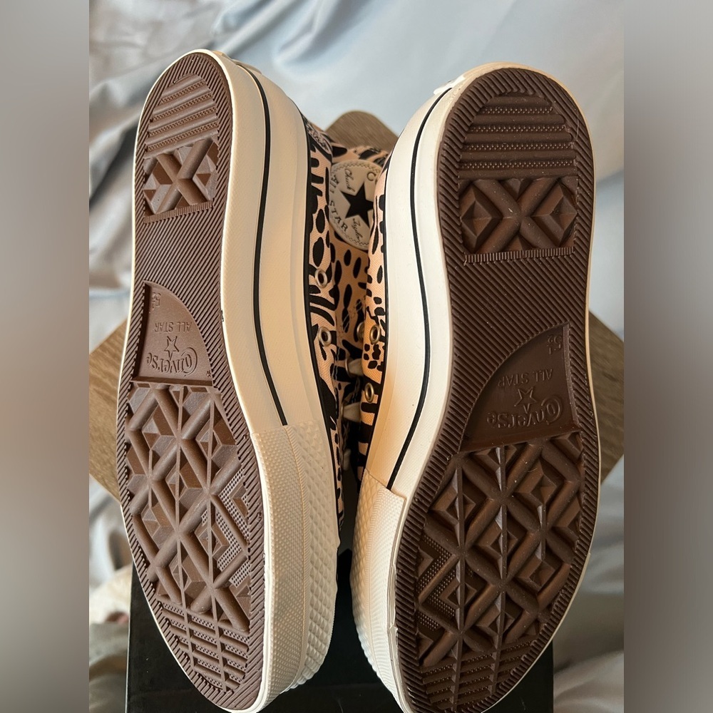 Converse Women's Animal Print High-Top Sneakers - Picture 6 of 8